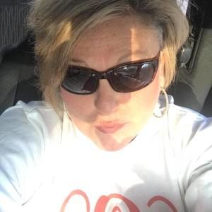 Meet your Posher, Becky